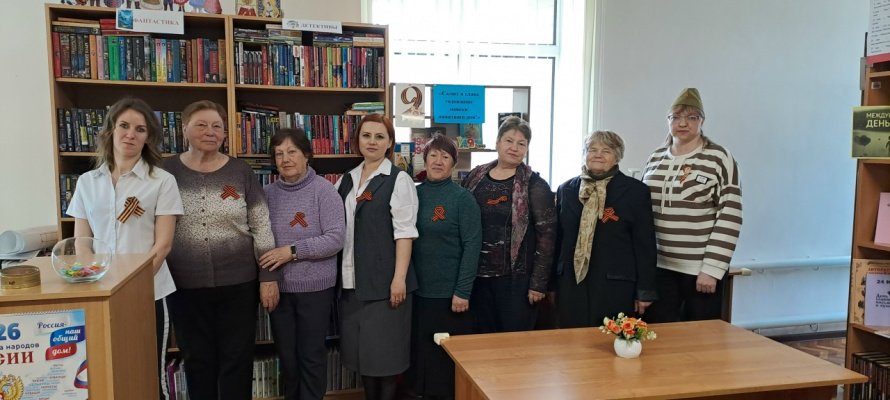 «Салют и слава годовщине навеки памятного дня!»