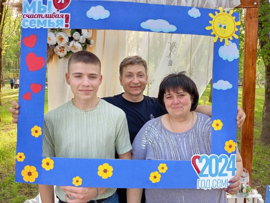 "В семейном кругу"