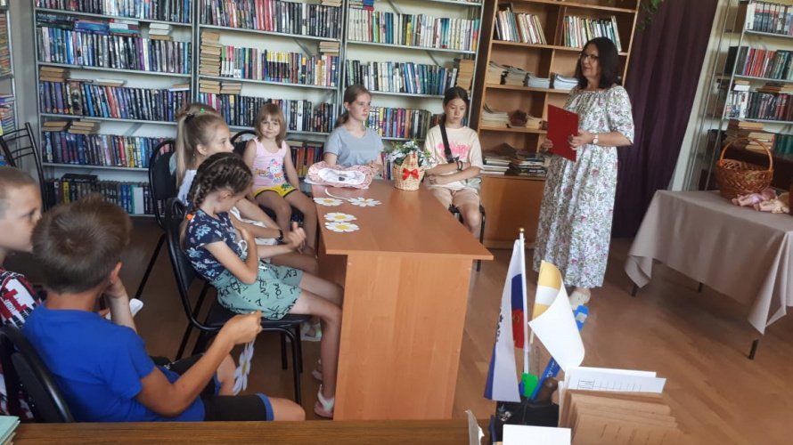 Праздничный час «Семья всему начало»