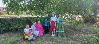 «В гостях у русской берёзки»
